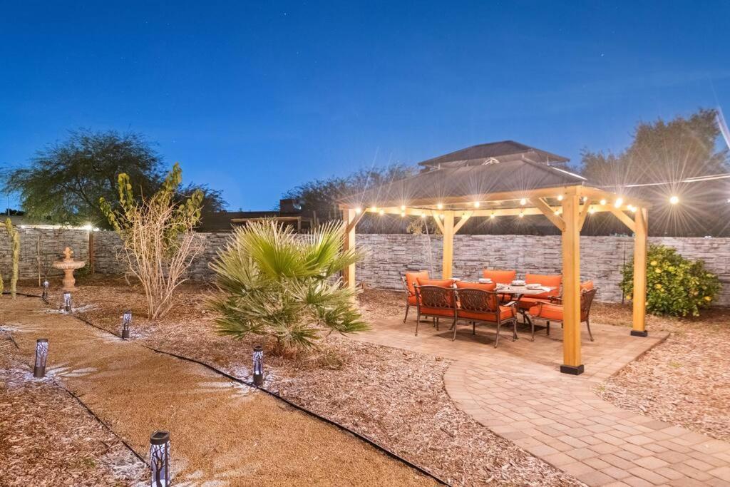 The Hummingbird House, Sauna & Mountain Views! Phoenix Bagian luar foto