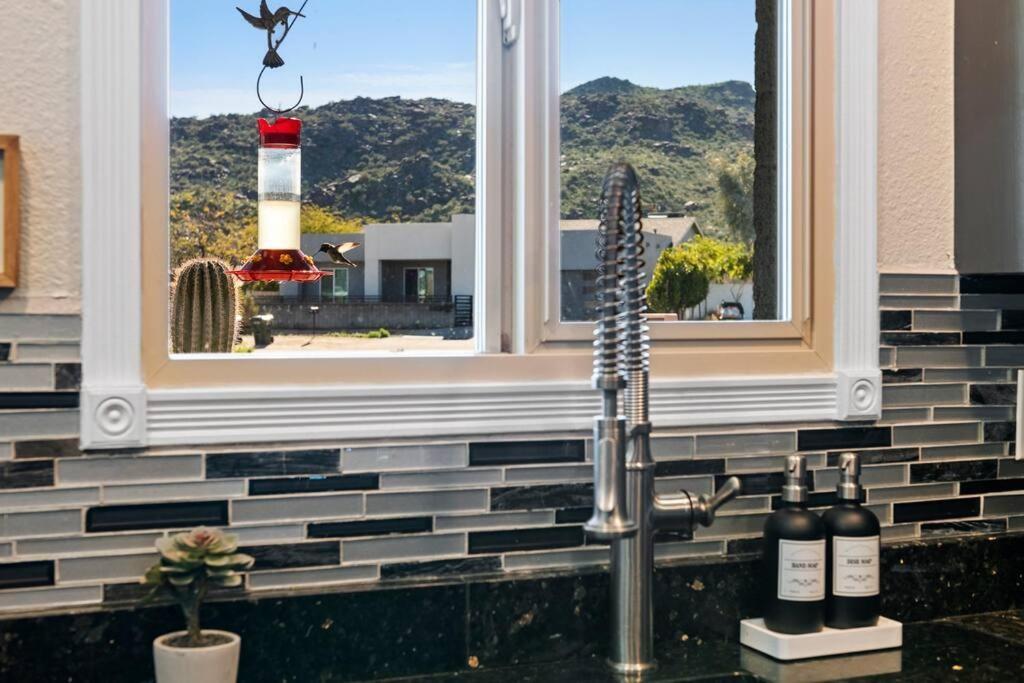 The Hummingbird House, Sauna & Mountain Views! Phoenix Bagian luar foto